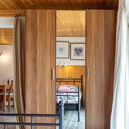 Danita 博登斯多夫